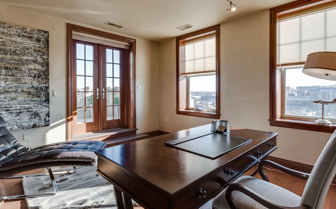 luxurious office in chase park plaza