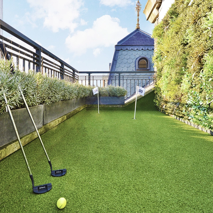 putting green on the balcony of mayfair modern overlooking London